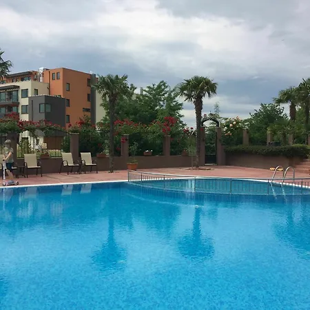 Chateau Del Marina 2-level Apartment