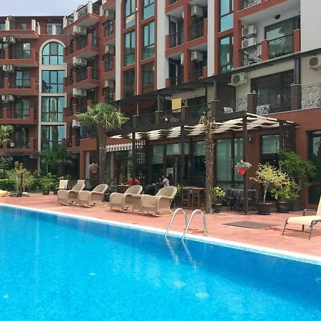 Chateau Del Marina 2-level Apartment *