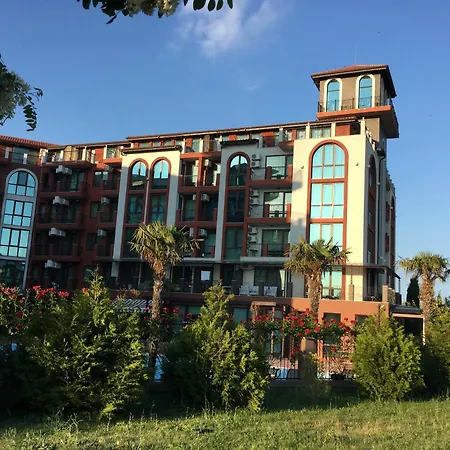 Chateau Del Marina 2-level Nesebar